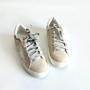 Fashion Women Round Toe Sneaker