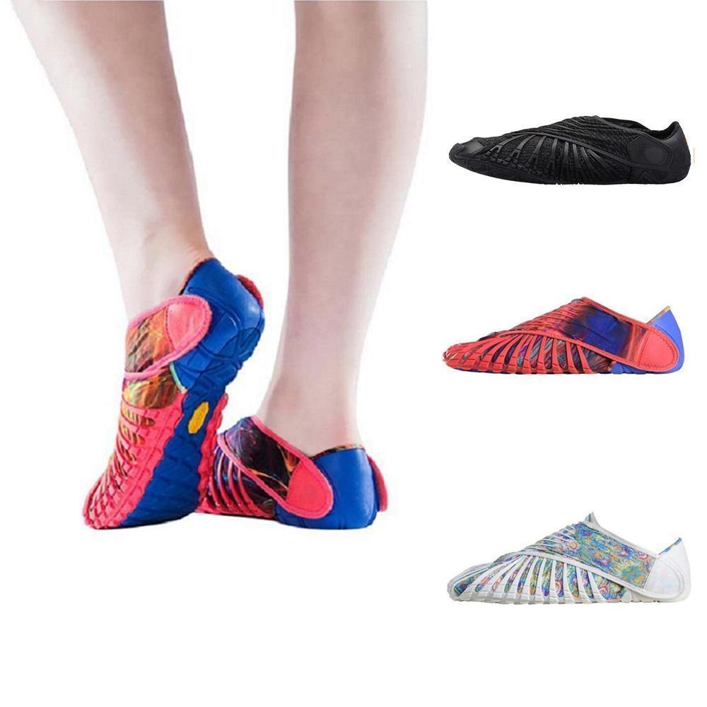 Stretchy Fold-Up Shoe