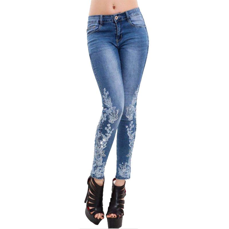 Women Embroidered Slim Fit Jeans