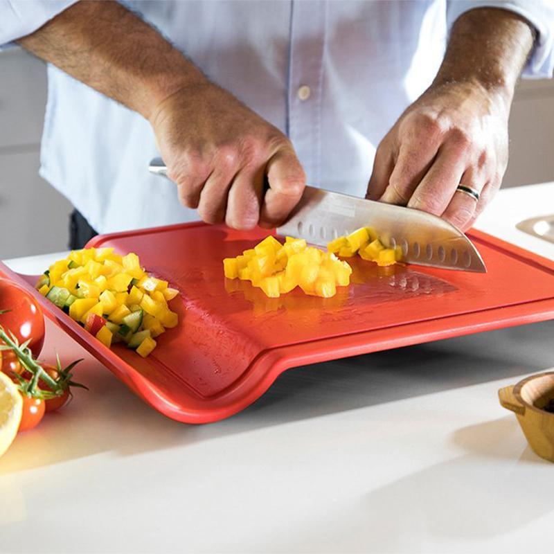 Multi-Usage Chopping Board