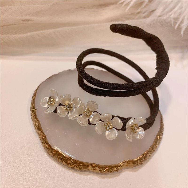 Pearl Bun Hlolder Hairpin