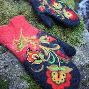 Christmas Flower Embroidery Mittens