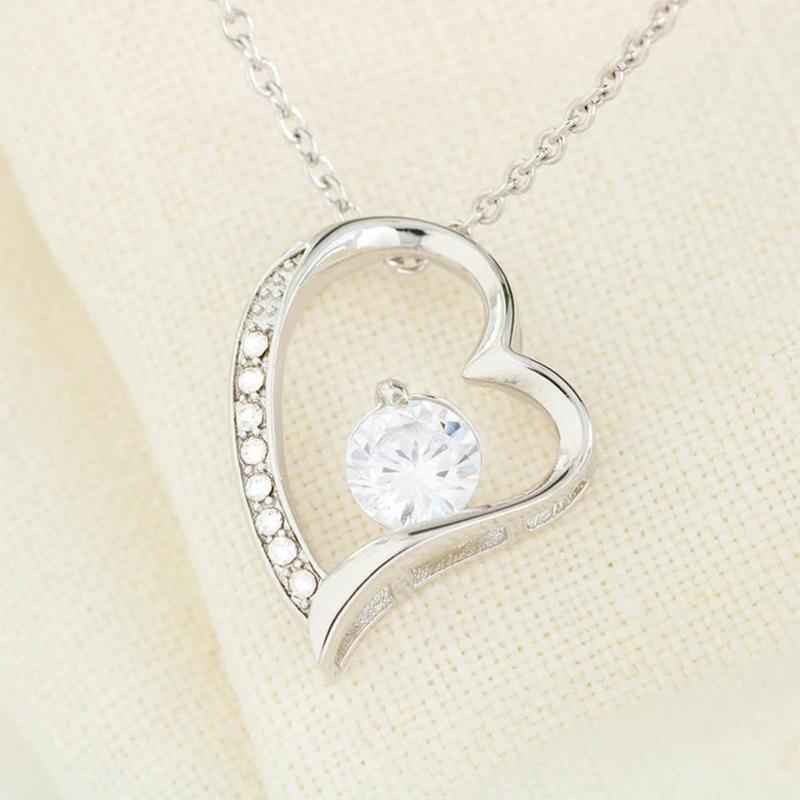 Exquisite Heart Pendant Necklace