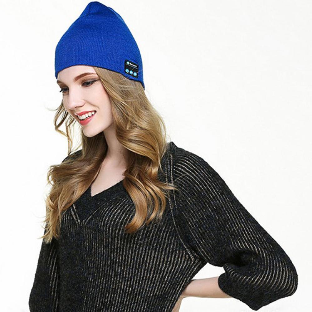 Warm knitted hat with 4.2 Bluetooth