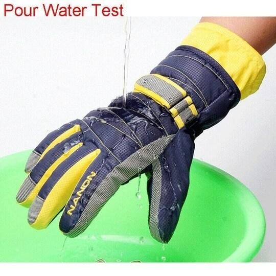 Unisex Winter Tech Windproof Waterproof Gloves